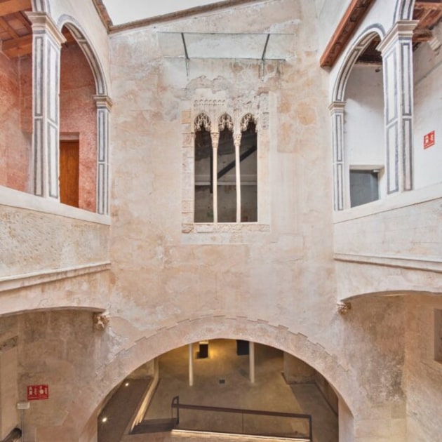 Vista interior del Palacio de Geldo, Capital Cultural Valenciana 2023, mostrando su arquitectura histórica